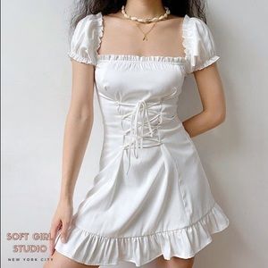 Yesstyle Cottagecore White Milkmaid Dress lace Front Small